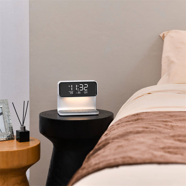 Lámpara de noche creativa 3 en 1 con carga inalámbrica y pantalla LCD, reloj despertador y cargador de teléfono inalámbrico.