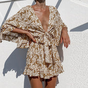 Vestido de encaje con diseño de volantes calados en el pecho