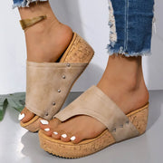 Sandalias de cuña de piel sintética