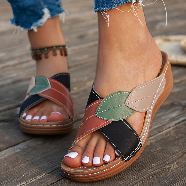 Sandalias de cuña de corcho para mujer con diseño de hojas