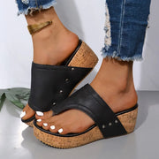 Sandalias de cuña de piel sintética