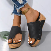 Sandalias de cuña de piel sintética