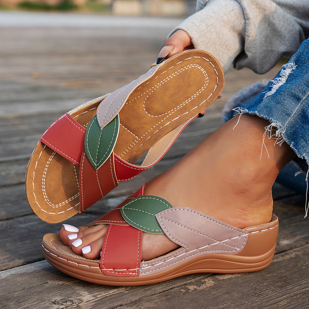 Sandalias de cuña de corcho para mujer con diseño de hojas