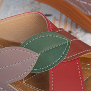 Sandalias de cuña de corcho para mujer con diseño de hojas