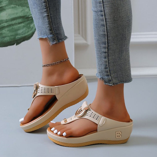 Sandalias de tiras para mujer, zapatos de cuña de tacón alto, chanclas, pantuflas decorativas de metal